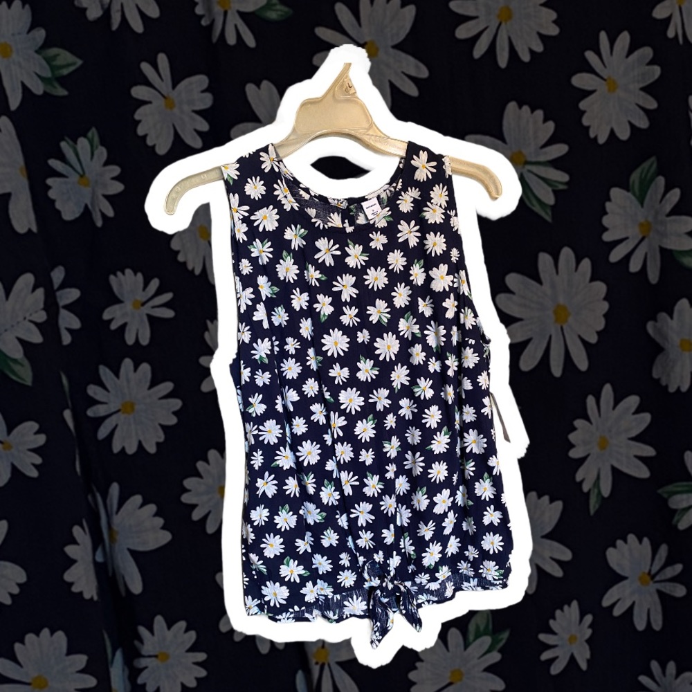 Old Navy daisy tie-front tank